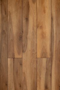 Кварц-виниловый ламинат