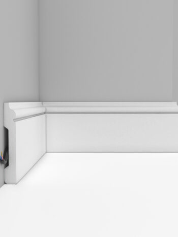 Плинтус напольный DECOMASTER D005-115ДМ (79*13*2400мм) белый матовый