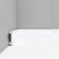 Плинтус напольный DECOMASTER D234-114ДМ (58*16*2400мм) белый глянец