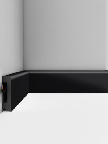 Плинтус напольный DECOMASTER D234-116ДМ (58*16*2400мм) черный матовый